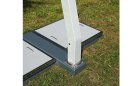 biały parasol ogrodowy z nogą boczną 3,x3,5 m