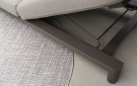 Brązowy luksusowy leżak na taras aluminiowy MADEIRA 4SO gruba poducja Boucle