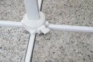 Biały parasol ogrodowy 3x3 m noga boczna TRINIDAD