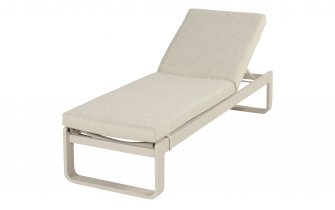 Aluminiowy jasnobezowy lezak ogrodowy z materacem Olefin MILANO