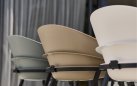 Szare krzesło ogrodowe regulowane TUBB Hartman aluminiowe z poduszką