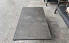 Podnoszony stolik aluminiowy z blatem ceramicznym TRUMAN bizzotto antracyt
