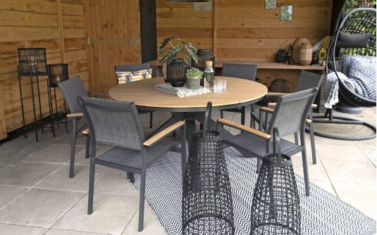 Okrągły stół ogrodowy aluminiowy antracyt blat kompozyt teak śr. 150 AREZZO Okrągły stół ogrodowy aluminiowy antracyt blat kompozyt teak śr. 150 AREZZO