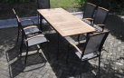 Aluminiowy stół ogrodowy rozkładany z podstawą w kolorze grafitowym i blatem teak MONZA 152-210 cm