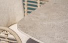 Beżowy zestaw do jadalni na taras FABRICE 4SO ze stołęm blat ceramiczny