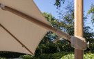 Parasol d350 noga boczna drewnopodobna poszycie piaskowe SIESTA