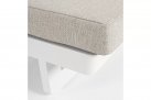 Biały leżak ogrodowy z kółkami aluminiowy INFINITY bizzotto