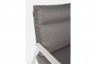 Biała sofa dwuosobowa z pochylanymi oparciami aluminiowa KLEDI bizzotto