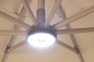 Lampa podwieszana do czaszy parasola z pilotem