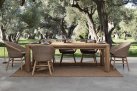 Duży stół z drewna teak MAVERICK 240 okrągłe nogi bizzotto krzesło GENESIS