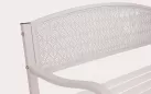 Beżowa ławka ogrodowa metalowa LIZETTE 123 cm szerokości
