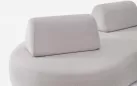 Szarobeżowa sofa nowoczesna o okrągłych kształtach na taras Olfein COOPER bizzotto