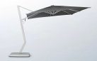Biały ekskluzywny parasol ogrodowy z podstawa granitową z kółkami WING Higold