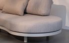 Jasnobeżowy narożnik na taras aluminiowy z wyspą HERCULES aluminiowy z 2 stolikami