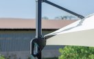 Sześciokątny parasol z noga boczną TONDO Ø 270 cm kremowe poszycie