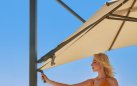 Luksusowy parasol ogrodowy z podstawą granitową LEVIA