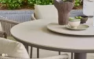 Zestaw ogrodowy BORA BORA – okrągły stół Ø 160 cm z krzesłami z aluminium i poduszkami All Weather antracyt