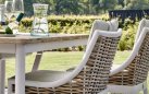 Zestaw barowy ogrodowy MILOU białokremowy aluminiowy / technorattan / drewno teak dla 4 osób 
