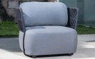 Luksusowy zestaw wypoczynkowy na taras z czarną ramą, ciemnoszarymi pasami i szarymi poduszkami SOFT