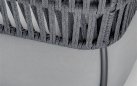 Luksusowy zestaw wypoczynkowy na taras z czarną ramą, ciemnoszarymi pasami i szarymi poduszkami SOFT