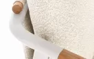 Sztaplowane nowoczesne krzesło ogrodowe aluminiowe beżowe wstawki teak i poduszki olefin boucle leonida bizzotto